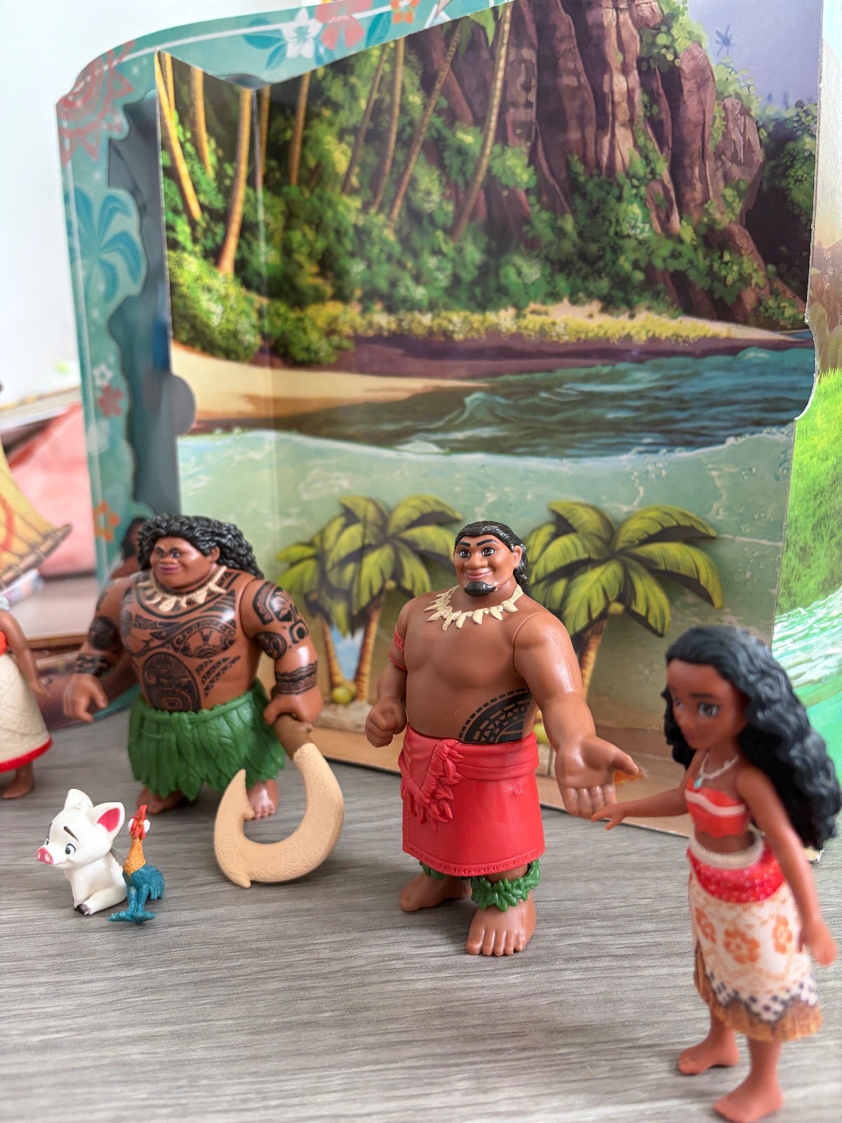Moana (Vaina) toy set with cardboard boat cut out — photo 5